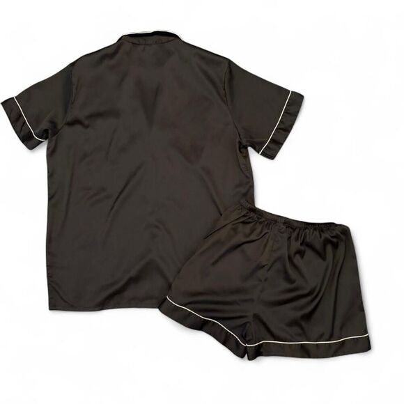 Classic Coquette Black Satin Short sleeve and shorts Pajama Set - Picture 2 of 4